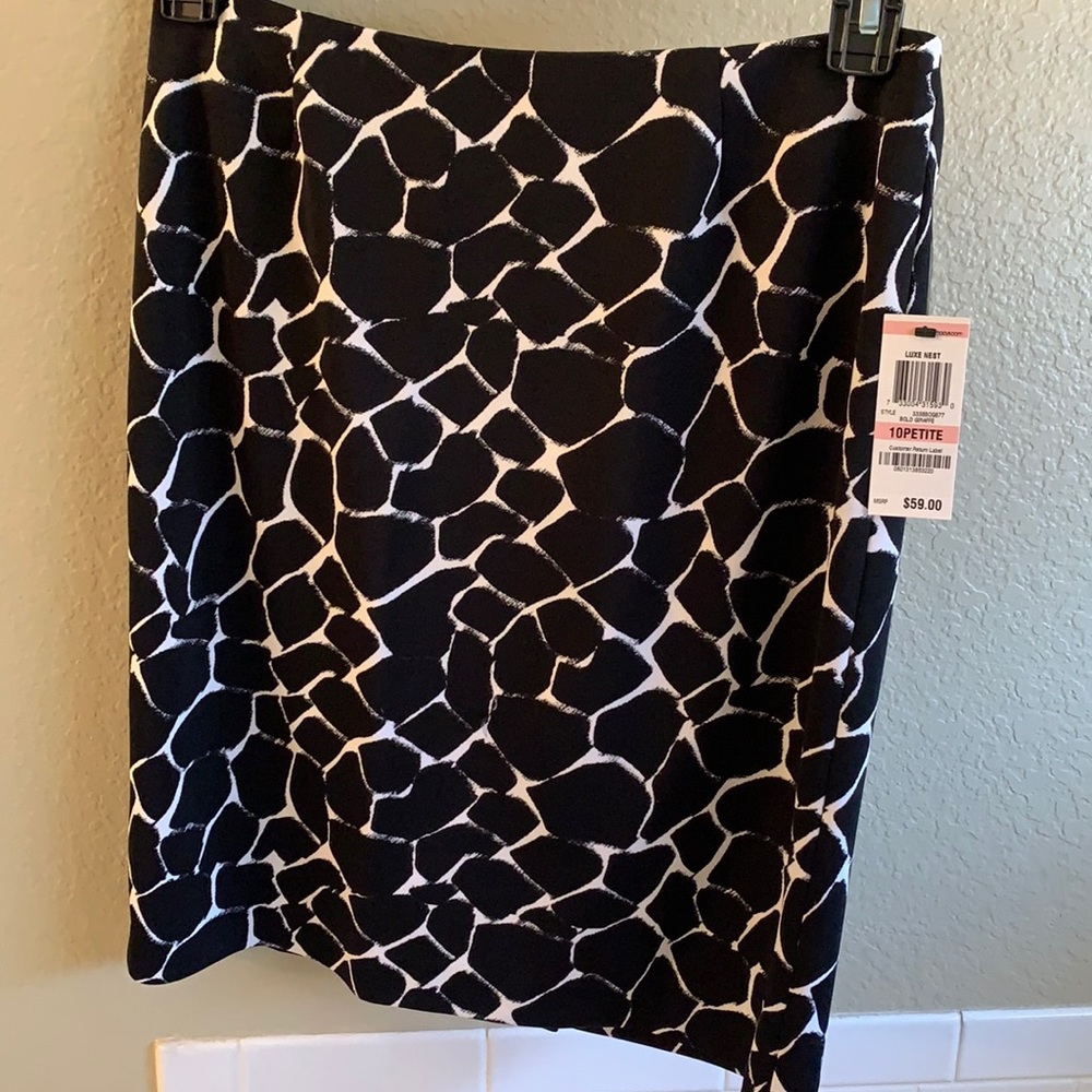 Macy’s Alfani Petite Animal Print skirt